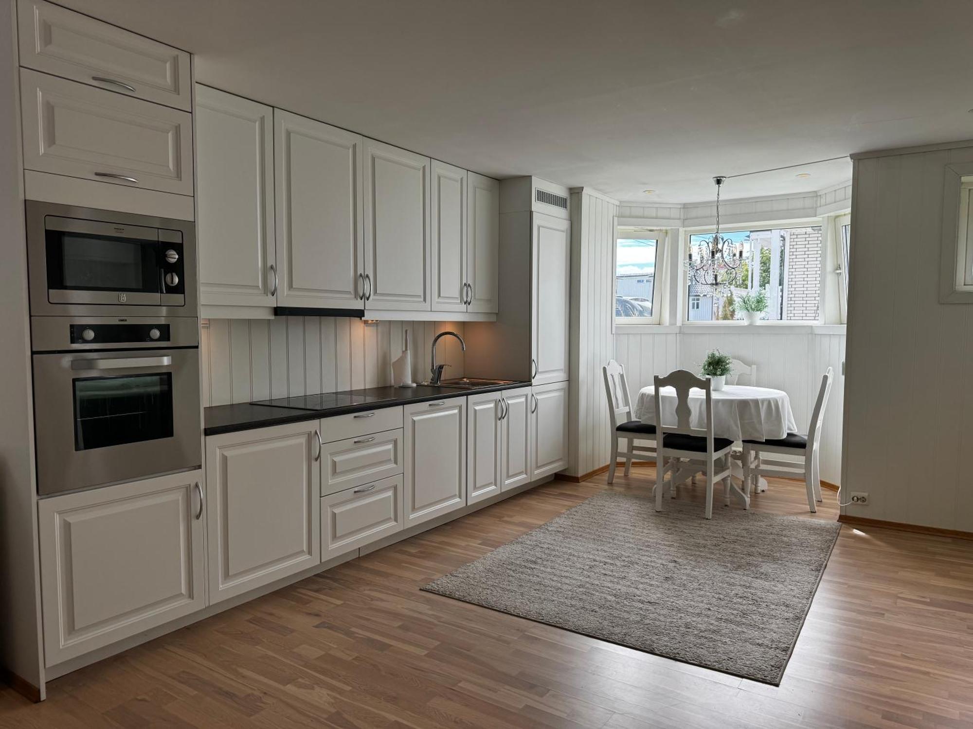 North Estate Jl Gate Apartment Tromso Ngoại thất bức ảnh